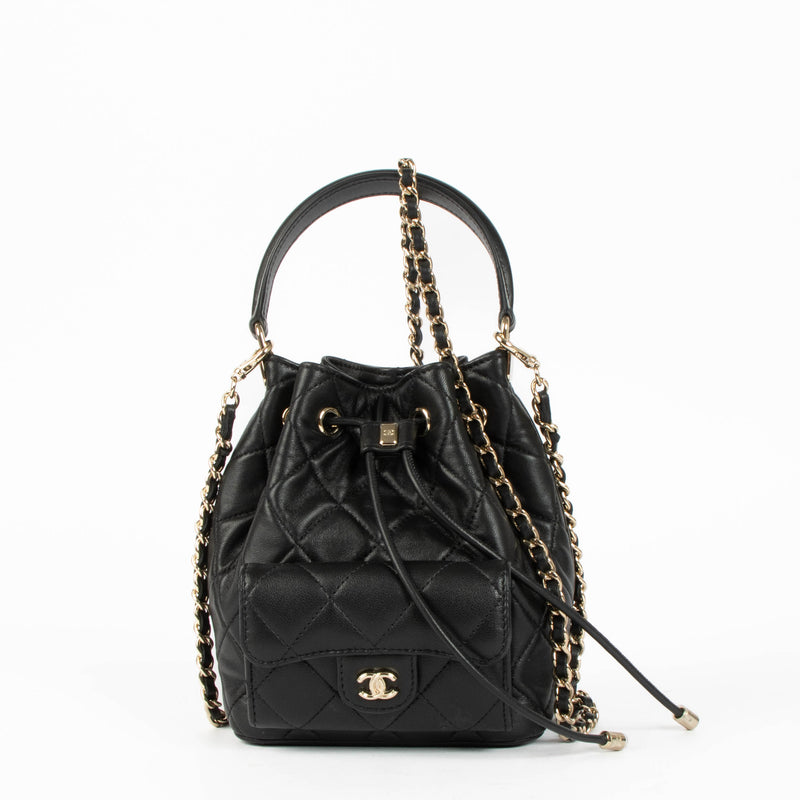 Shop the authentic Chanel 26P Black Mini Bucket Bag With Chain second hand on Labellov.com