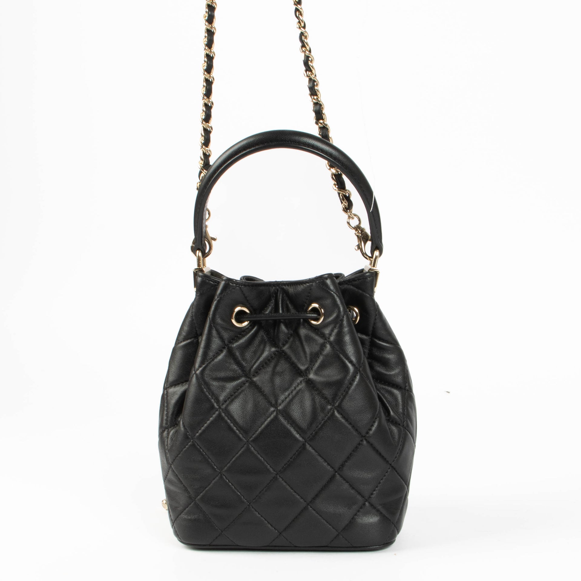 Shop the authentic Chanel 26P Black Mini Bucket Bag With Chain second hand on Labellov.com