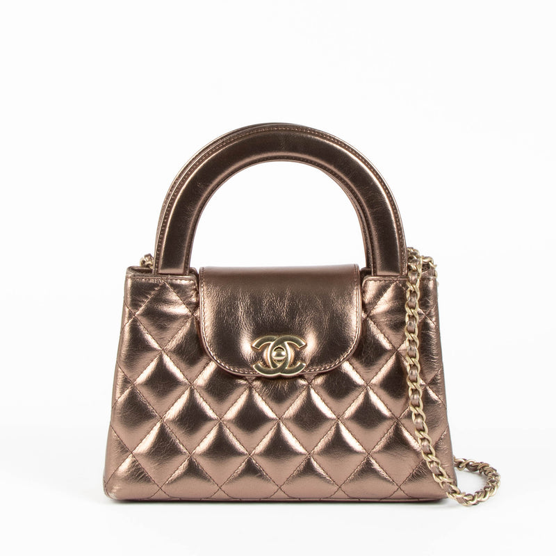 The bag is in as new condition with no signs of use. Protective stickers have been removed.