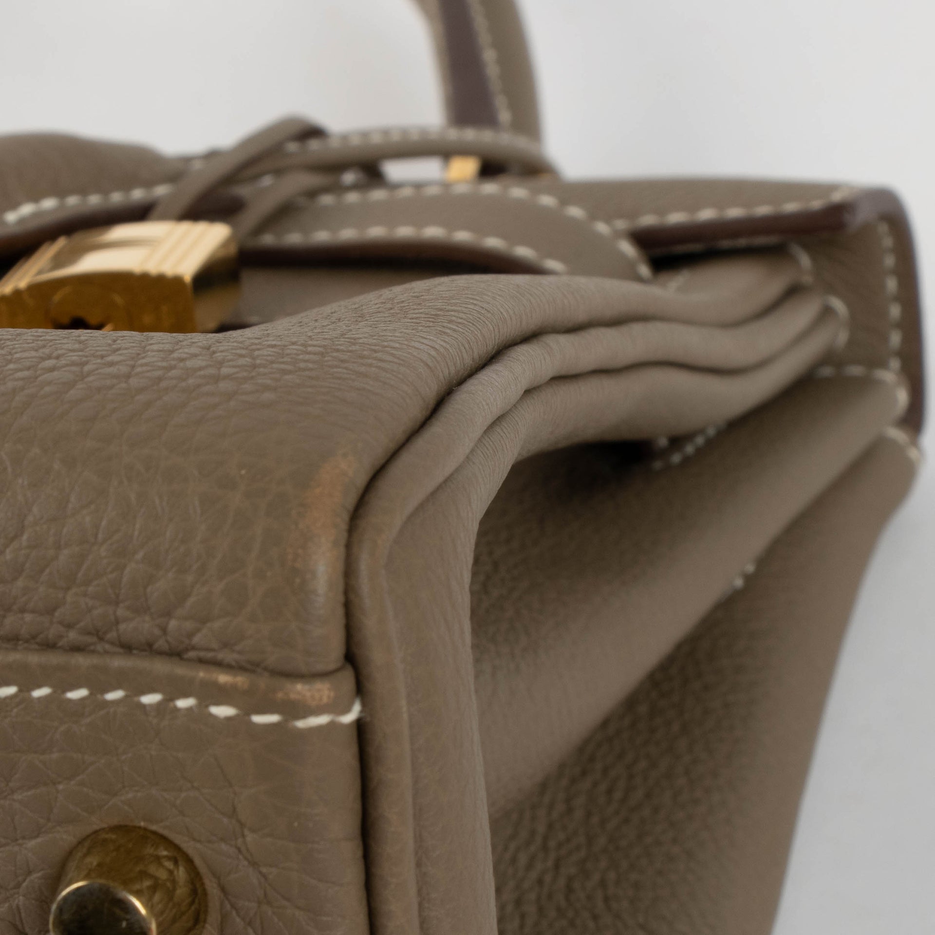 Hermès Kelly 28 Etoupe Togo GHW