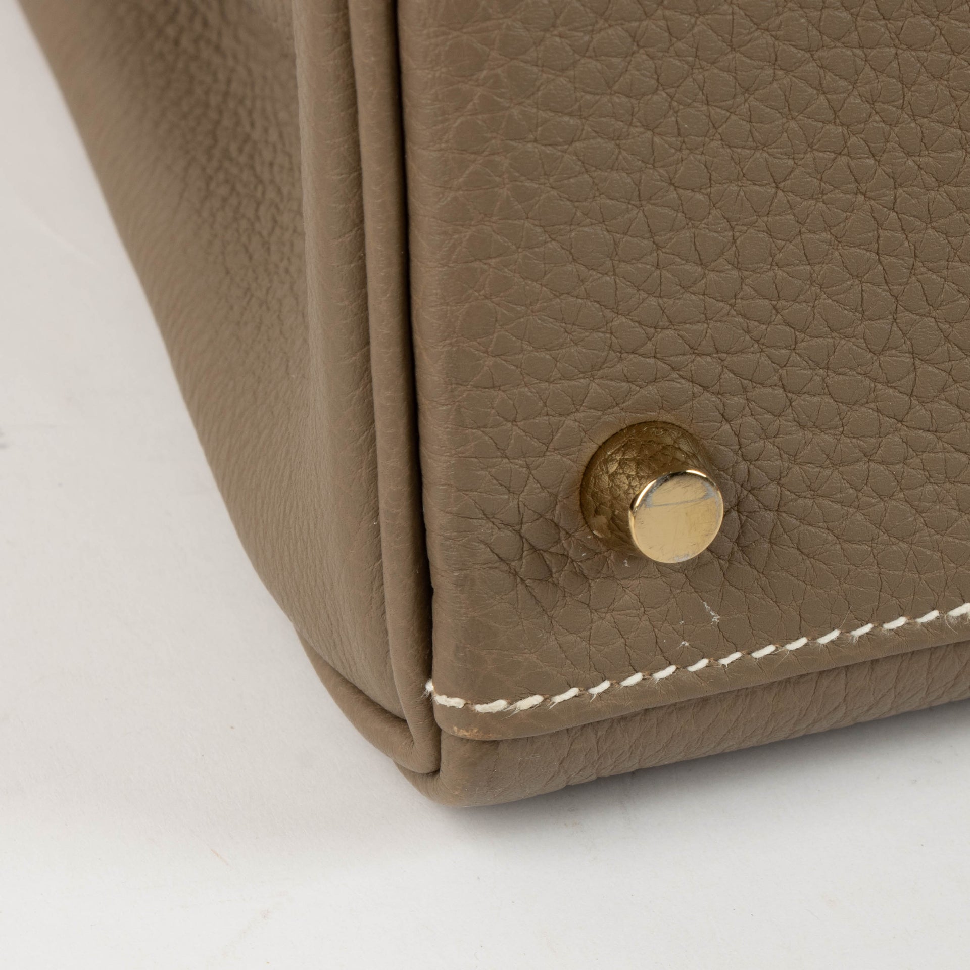 Hermès Kelly 28 Etoupe Togo GHW