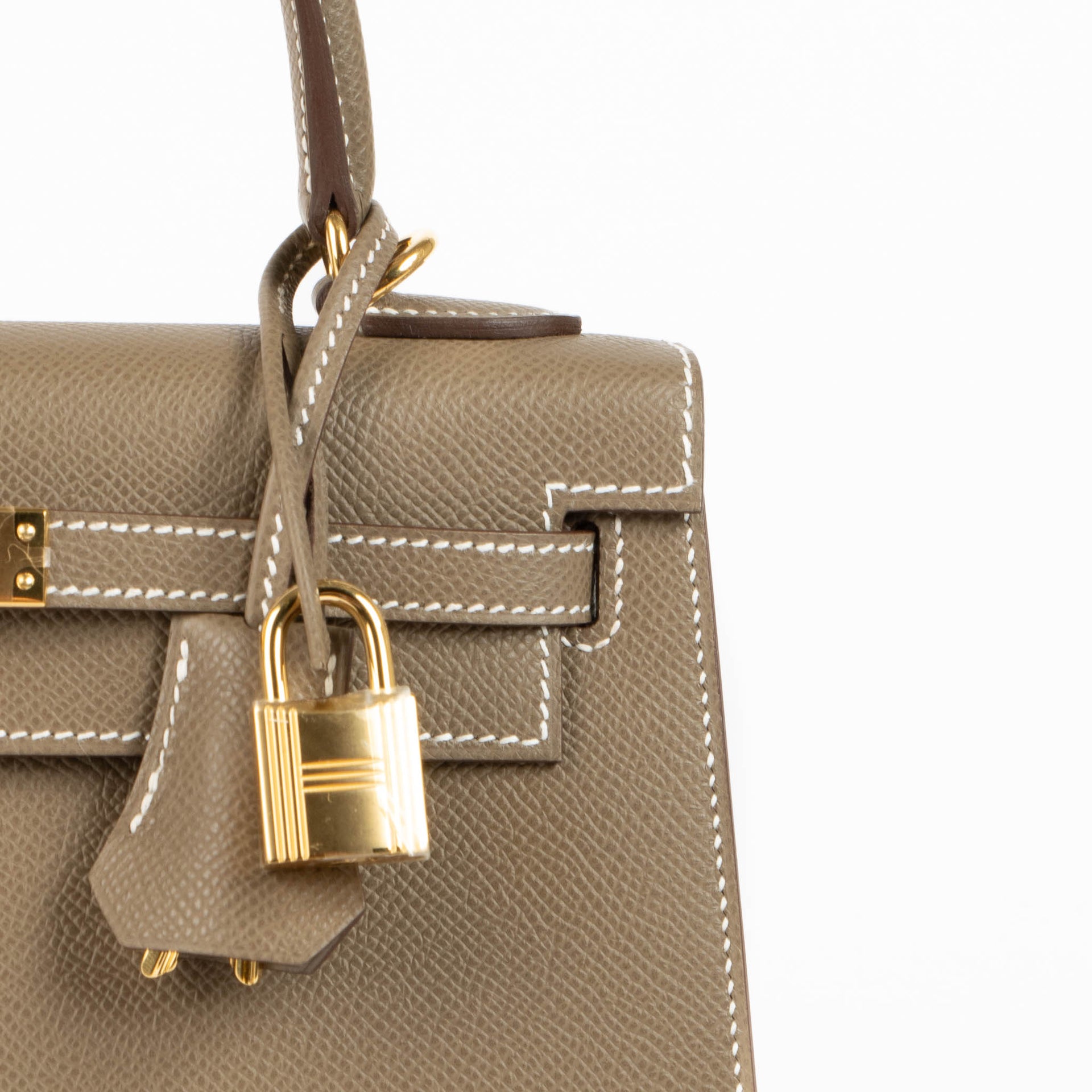Shop the authentic Hermès Kelly II 25 Epsom Etoupe GHW brand-new on Labellov.com