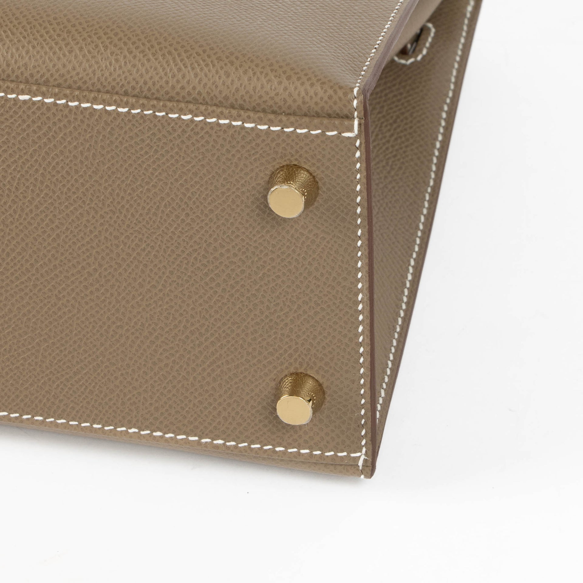 Shop the authentic Hermès Kelly II 25 Epsom Etoupe GHW brand-new on Labellov.com