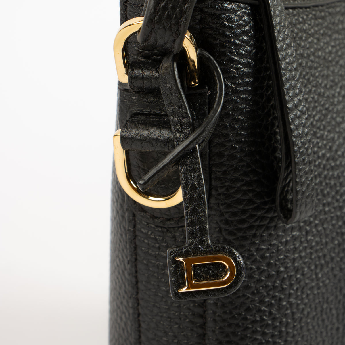 Shop this authentic Delvaux Black Taurillon Soft Pin Swing Bag Pre-Loved on Labellov.com