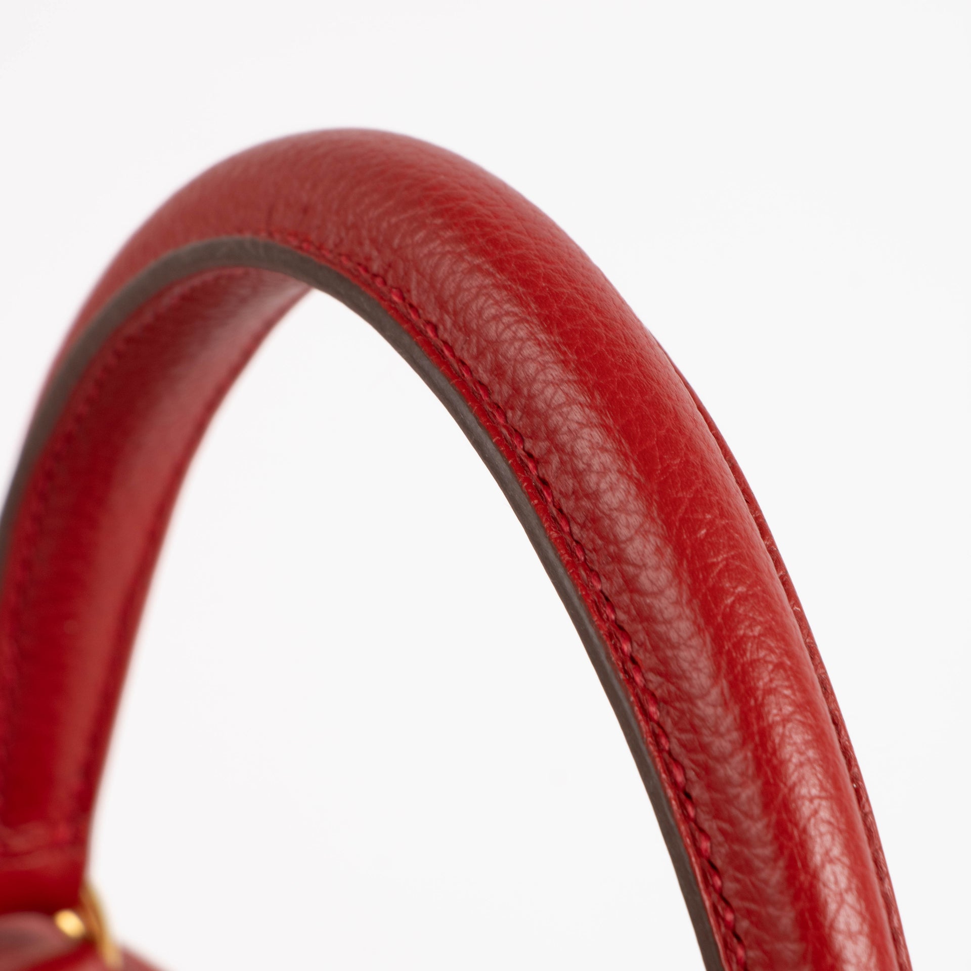 Hermès Kelly 28 Rouge Vif Togo GHW