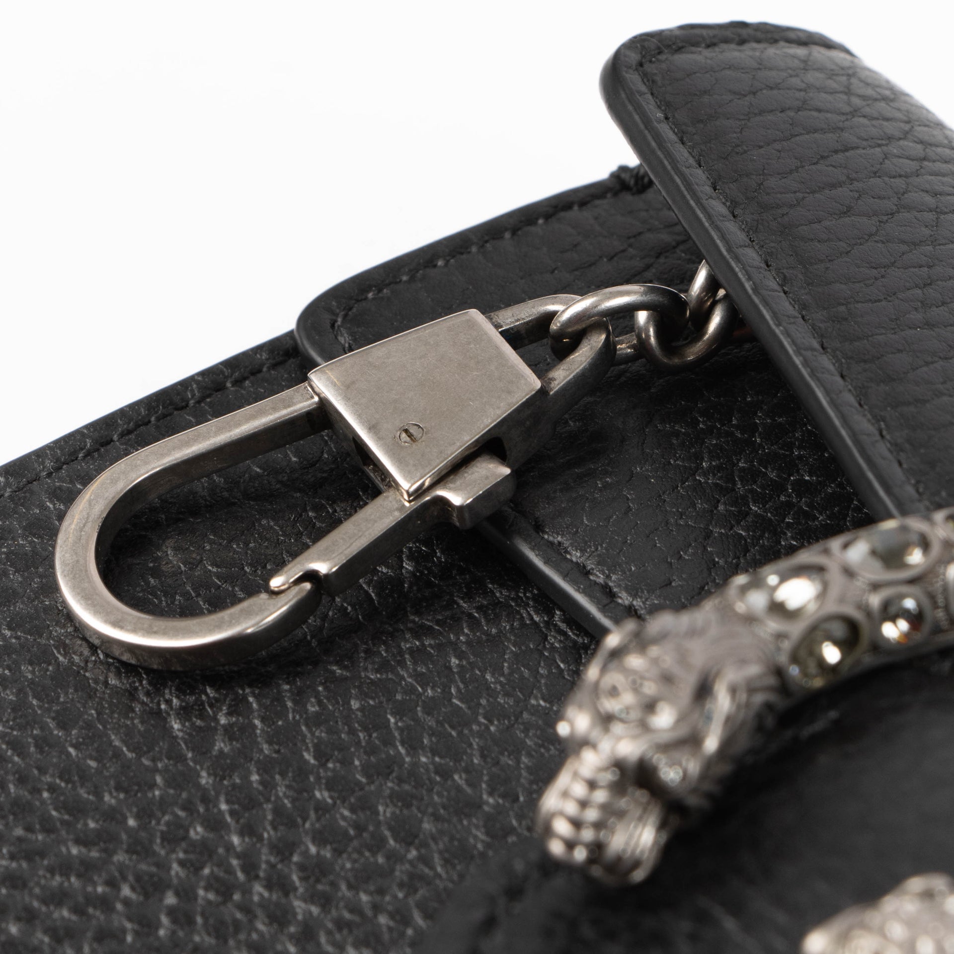 Shop the authentic Gucci Black Mini Dionysus Crossbody Bag second hand on Labellov.com