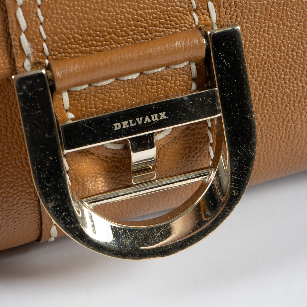 Shop the 100% authentic Delvaux Vegetal Rodeo Calf Brillant Mini Surpiqué second hand on Labellov.com!