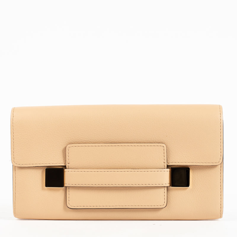 Shop the authentic Delvaux Beige Wallet on Labellov.com !