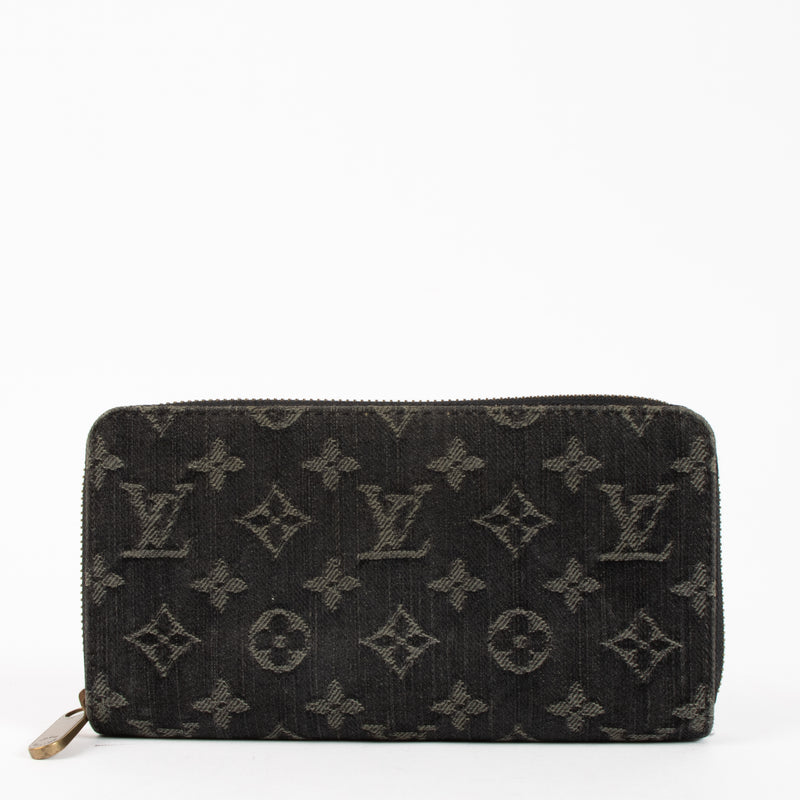 Louis Vuitton Black Monogram Denim Zippy Wallet