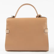 Shop the authentic Delvaux Nude Camaieux Calf Souple Tempête Mini Bag second hand on Labellov.com!
