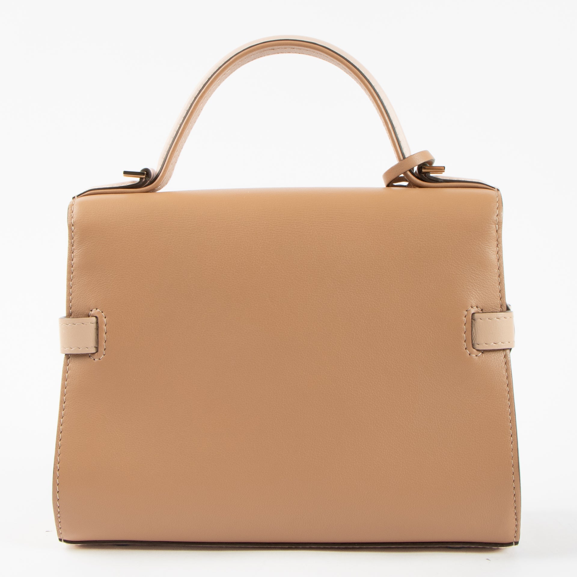 Shop the authentic Delvaux Nude Camaieux Calf Souple Tempête Mini Bag second hand on Labellov.com!
