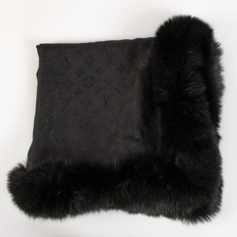 Shop the authentic Louis Vuitton Black Fox Fur Trimmed Monogram Shawl second hand on  Labellov.com!
