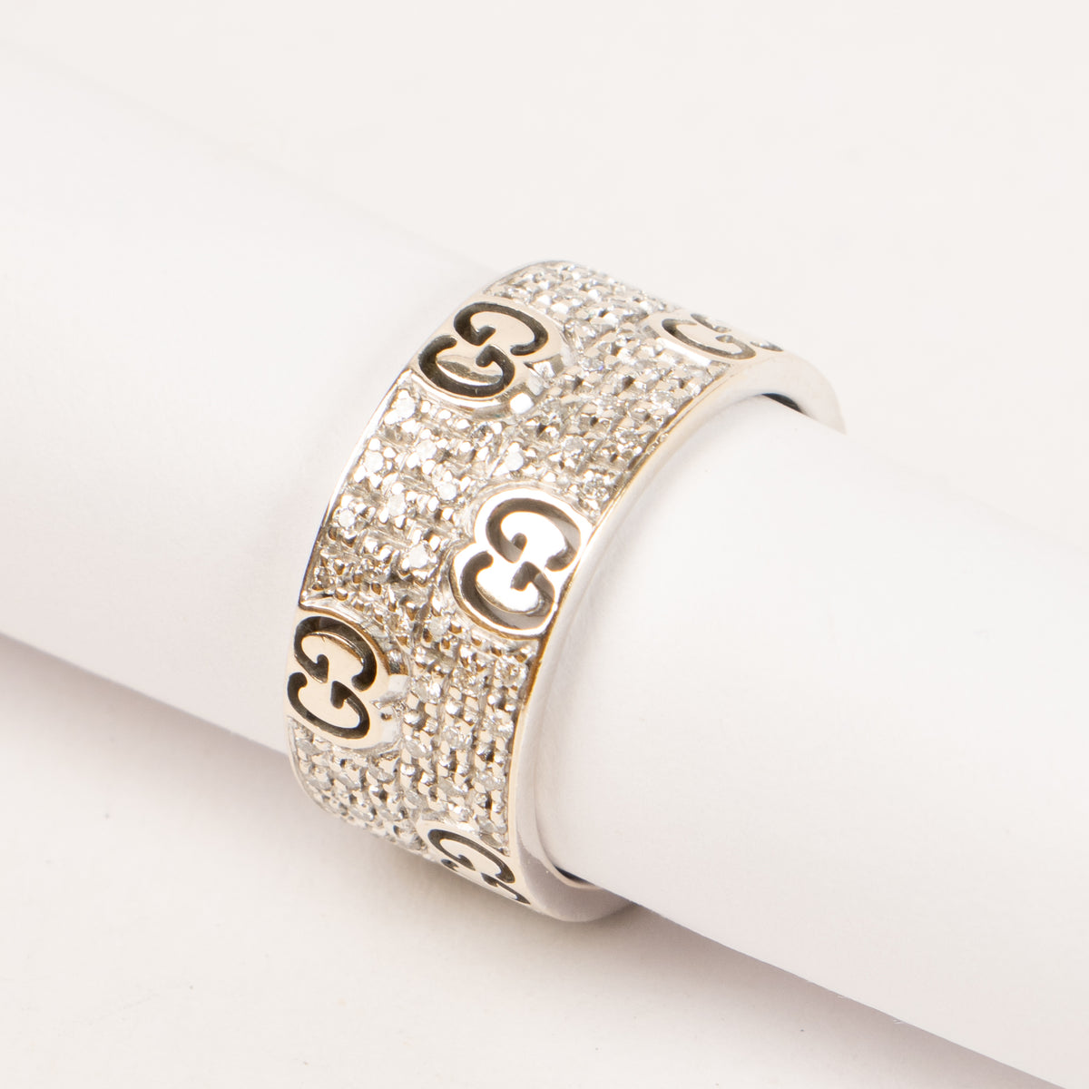 Gucci 18K White Gold Diamond Icon Stardust Ring