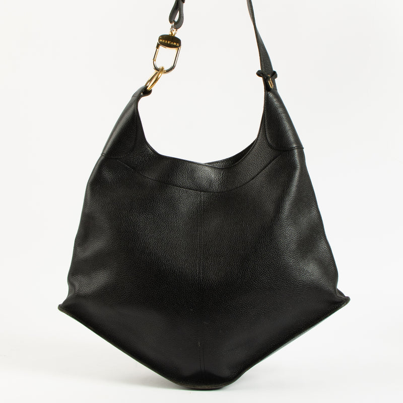 Shop the authentic Delvaux Black Satan Bag on Labellov.com !