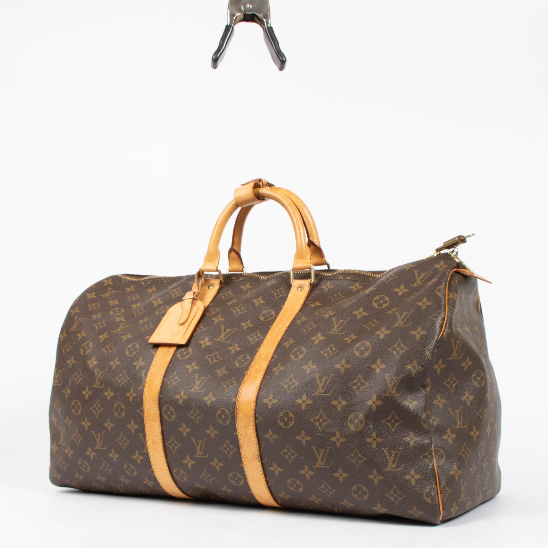 Shop this authentic louis vuitton monogram Keepall 55  pre-loved on Labellov.com