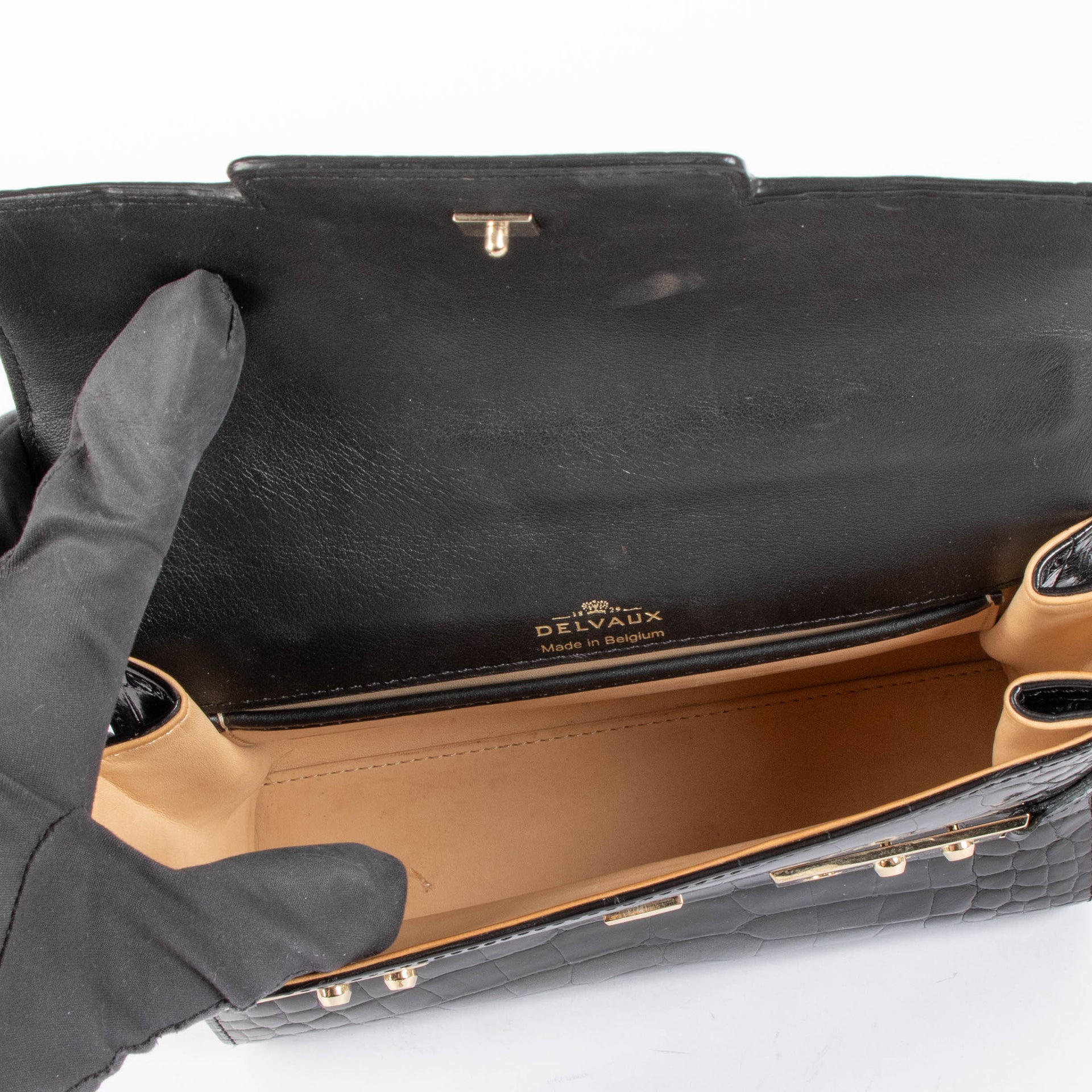 Shop this 100% authentic Delvaux Tempête Black Shiny Alligator Mini Bag at Labellov.com