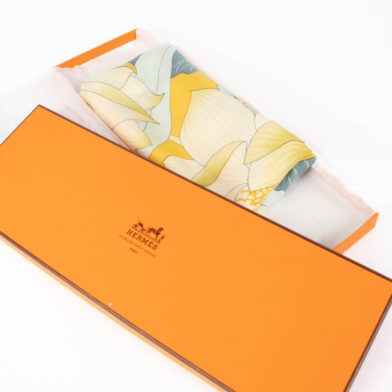 Shop the authentic Hermès Blue Fleurs de Lotus Scarf second hand on Labellov.com