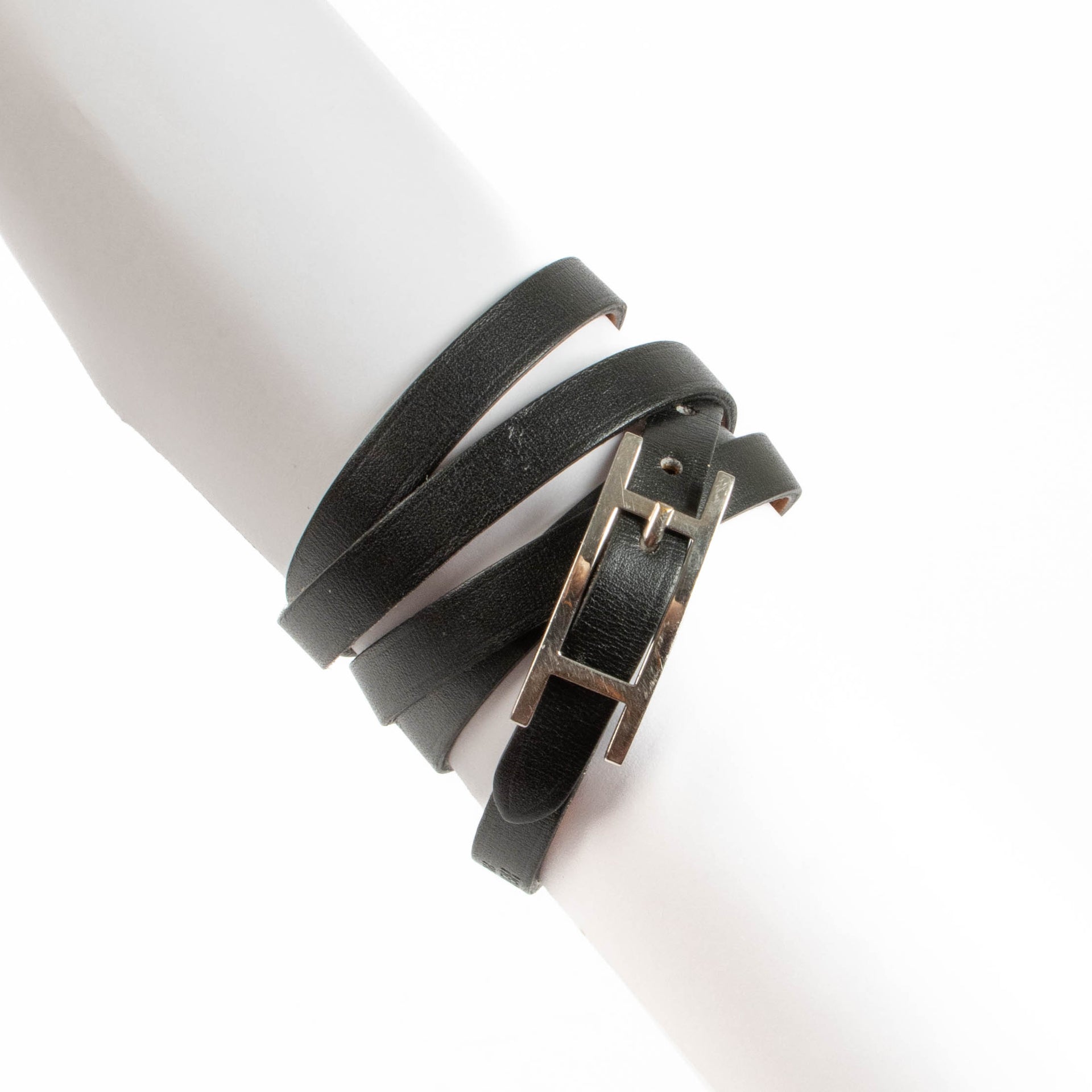 Shop this authentic Hermes Black Hapi 3 Bracelet pre-loved on Labellov.com 