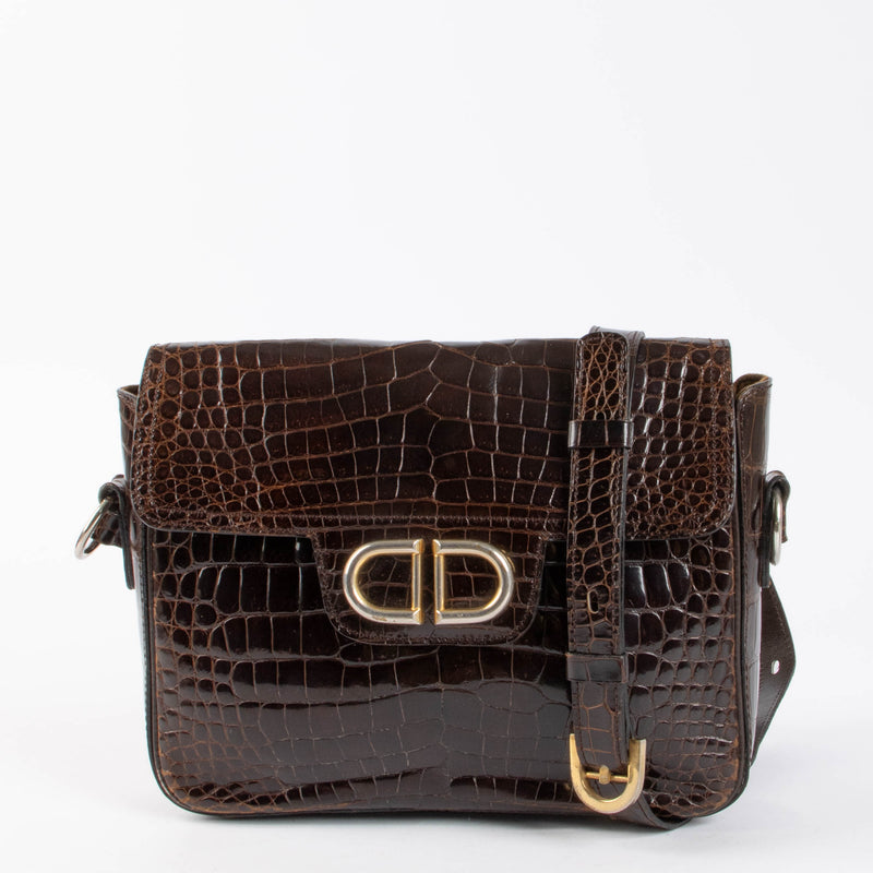 Shop authentic Delvaux Brown Vintage Crocodile Shoulder Bag on Labellov.com.Shop authentic Delvaux Brown Vintage Crocodile Shoulder Bag on Labellov.com.