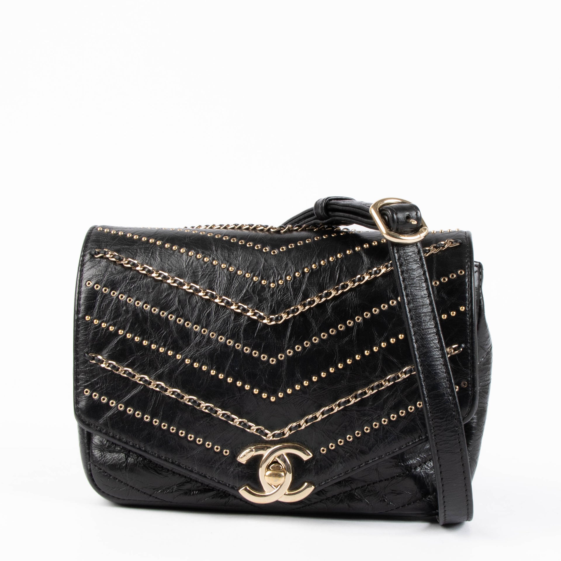 Shop this 100% authentic Delvaux Black Box Calf L'Humour Brillant MM at Labellov.com
