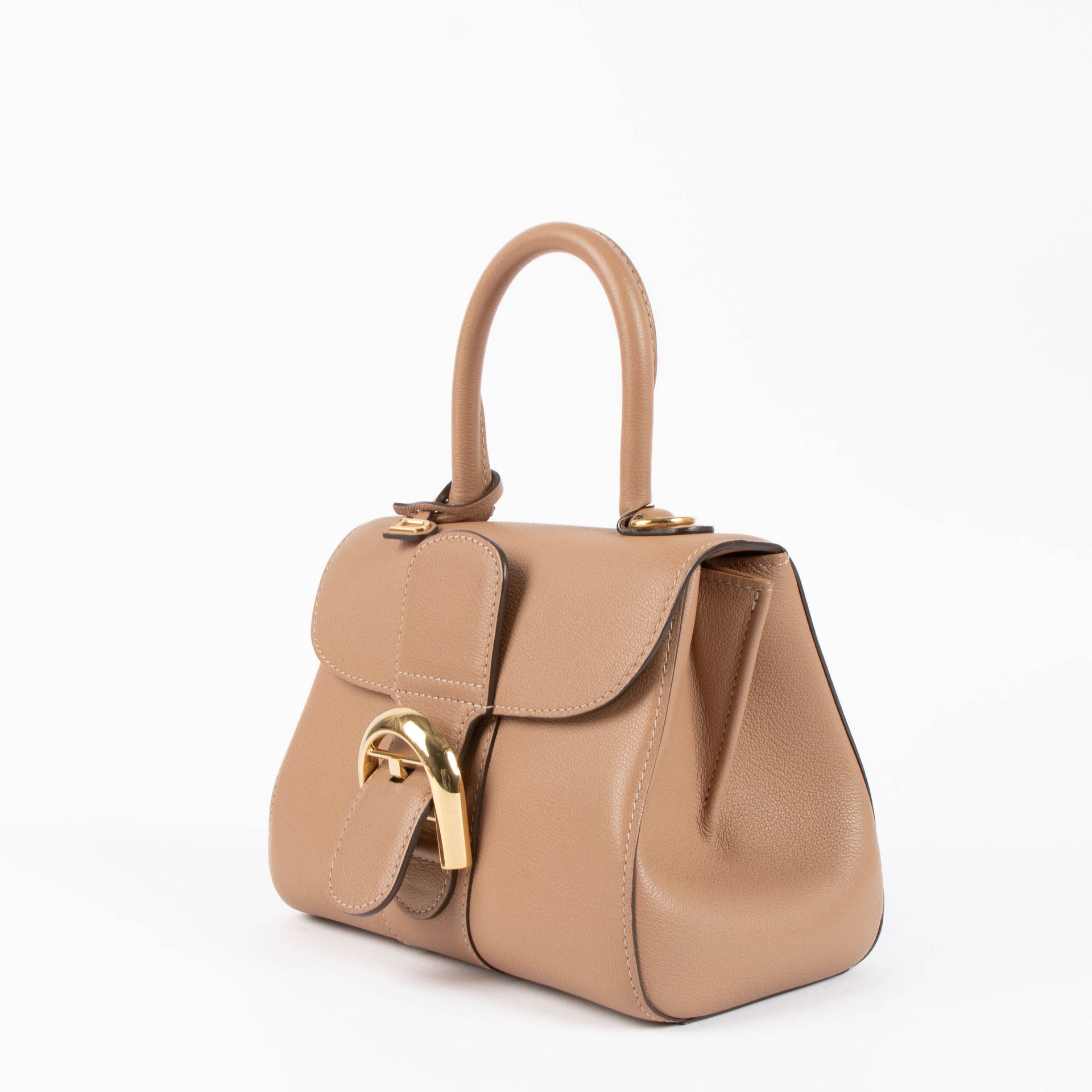Shop the authentic Delvaux Vison Rodeo Calf Brillant Mini second hand on Labellov.com