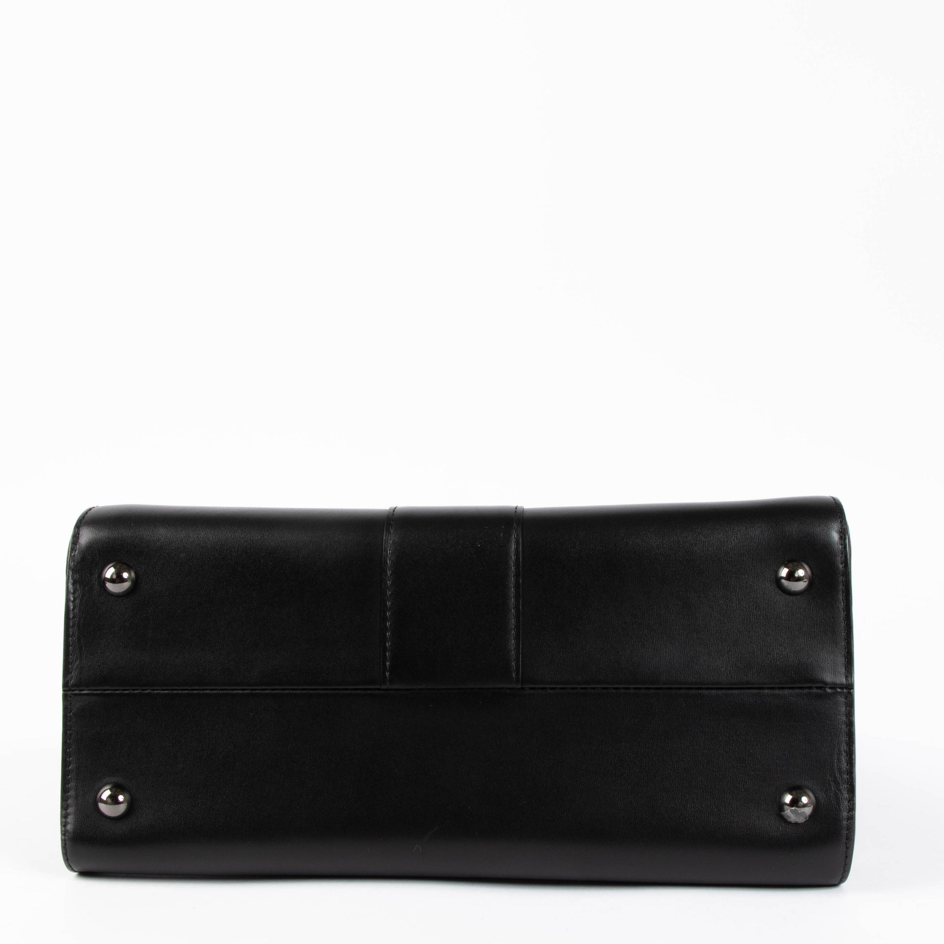 Shop this authentic Delvaux Black Box Calf Brillant MM Magic pre-loved on Labellov.com 