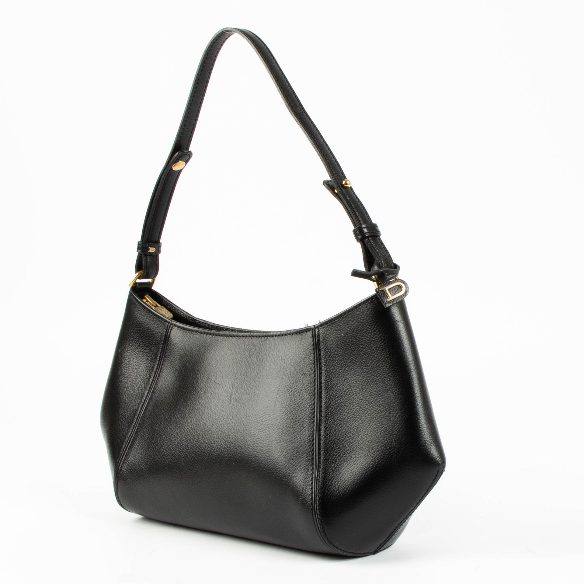 Shop this 100% authentic Delvaux Black Désir Shoulder Bag at Labellov.com