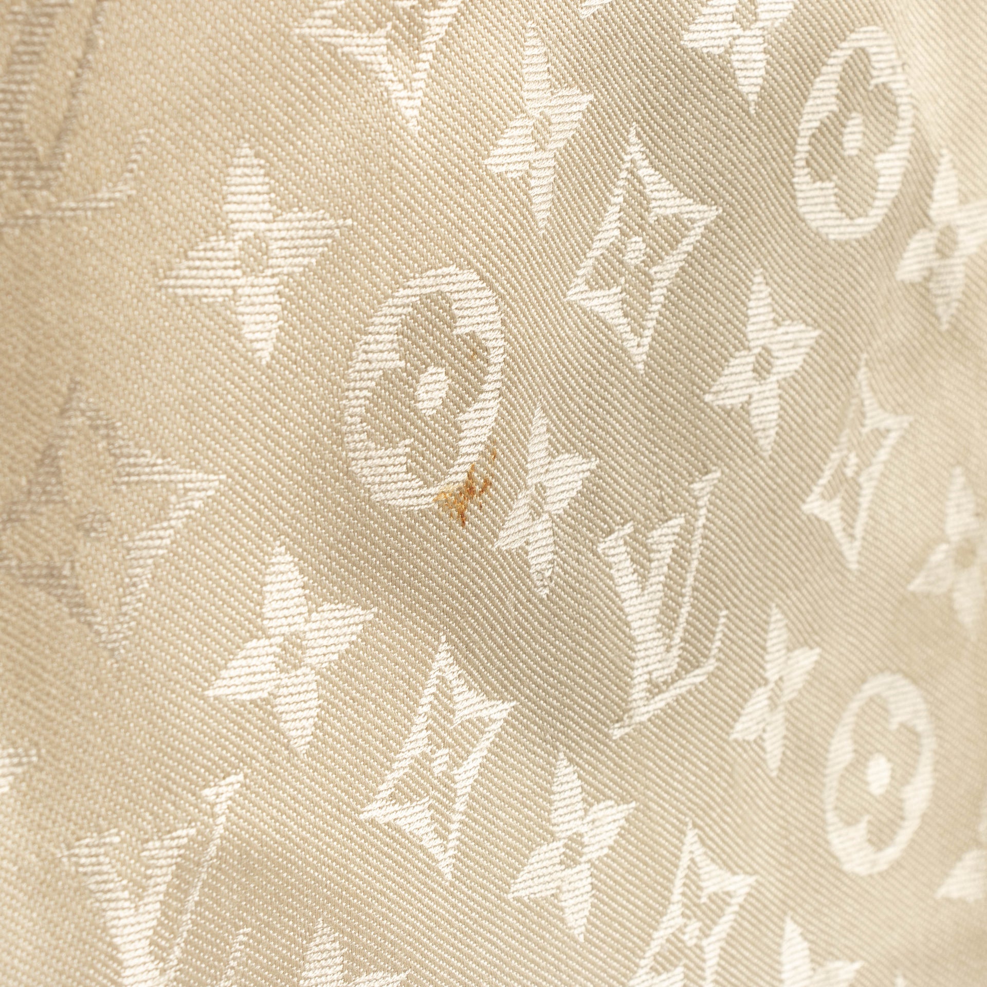 Louis Vuitton Verone Monogram Classique Shawl