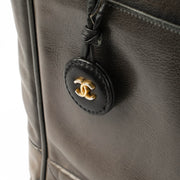 Shop the authentic Chanel Black Vintage Tote Bag pre-loved on Labellov.com