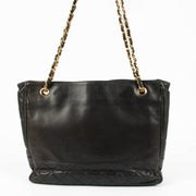 Shop the authentic Chanel Black Vintage Tote Bag pre-loved on Labellov.com