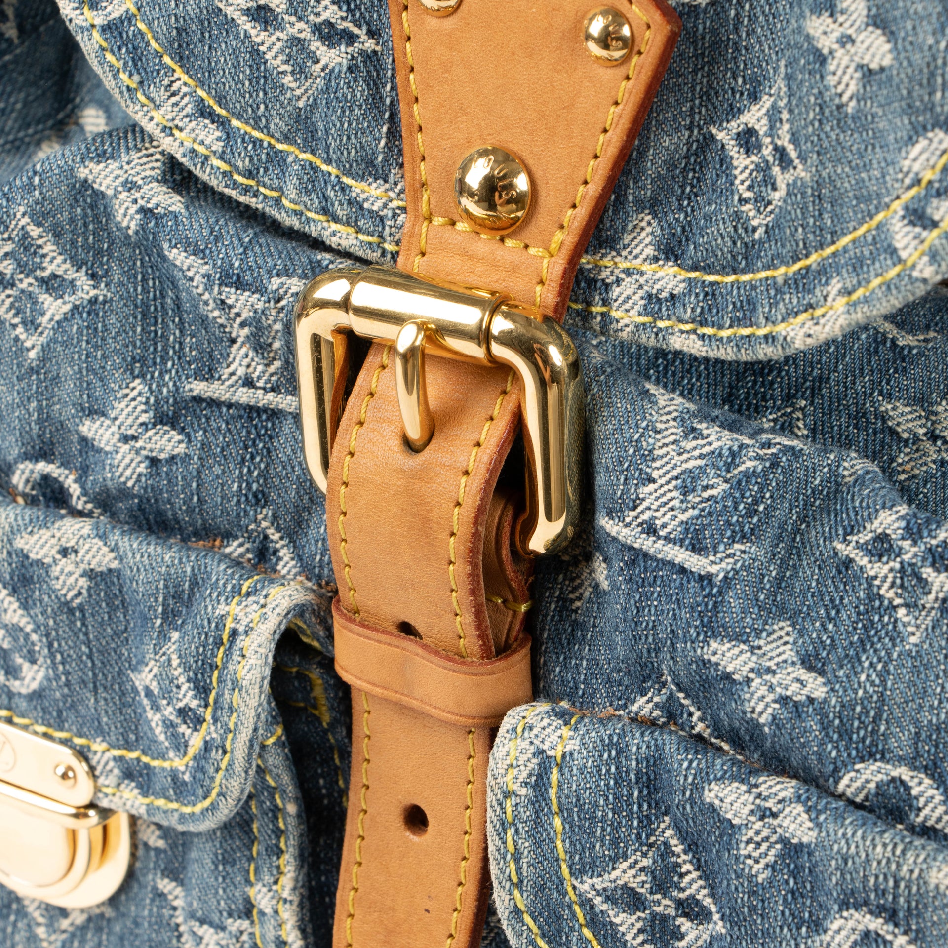 Shop the authentic Louis Vuitton Blue Monogram Denim Sac A Dos GM second hand on Labellov.com