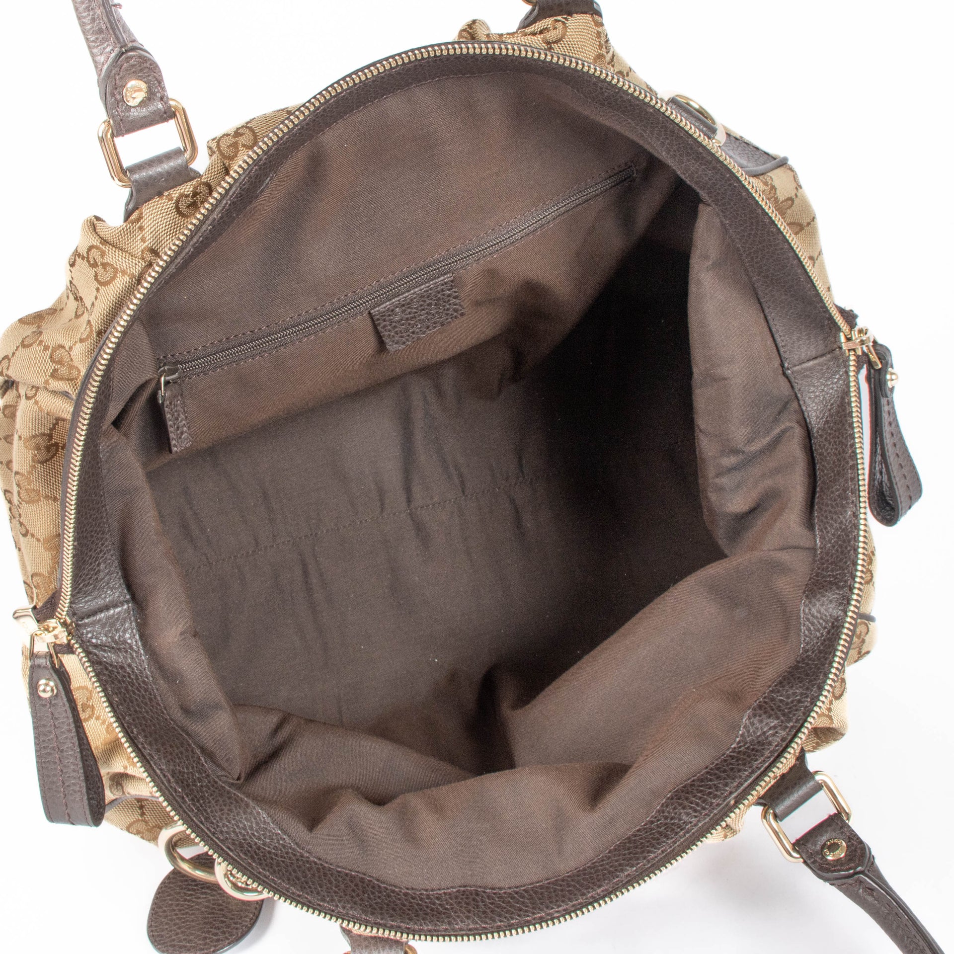 Shop the authentic Gucci GG Canvas Sukey Boston Bag second hand on Labellov.com