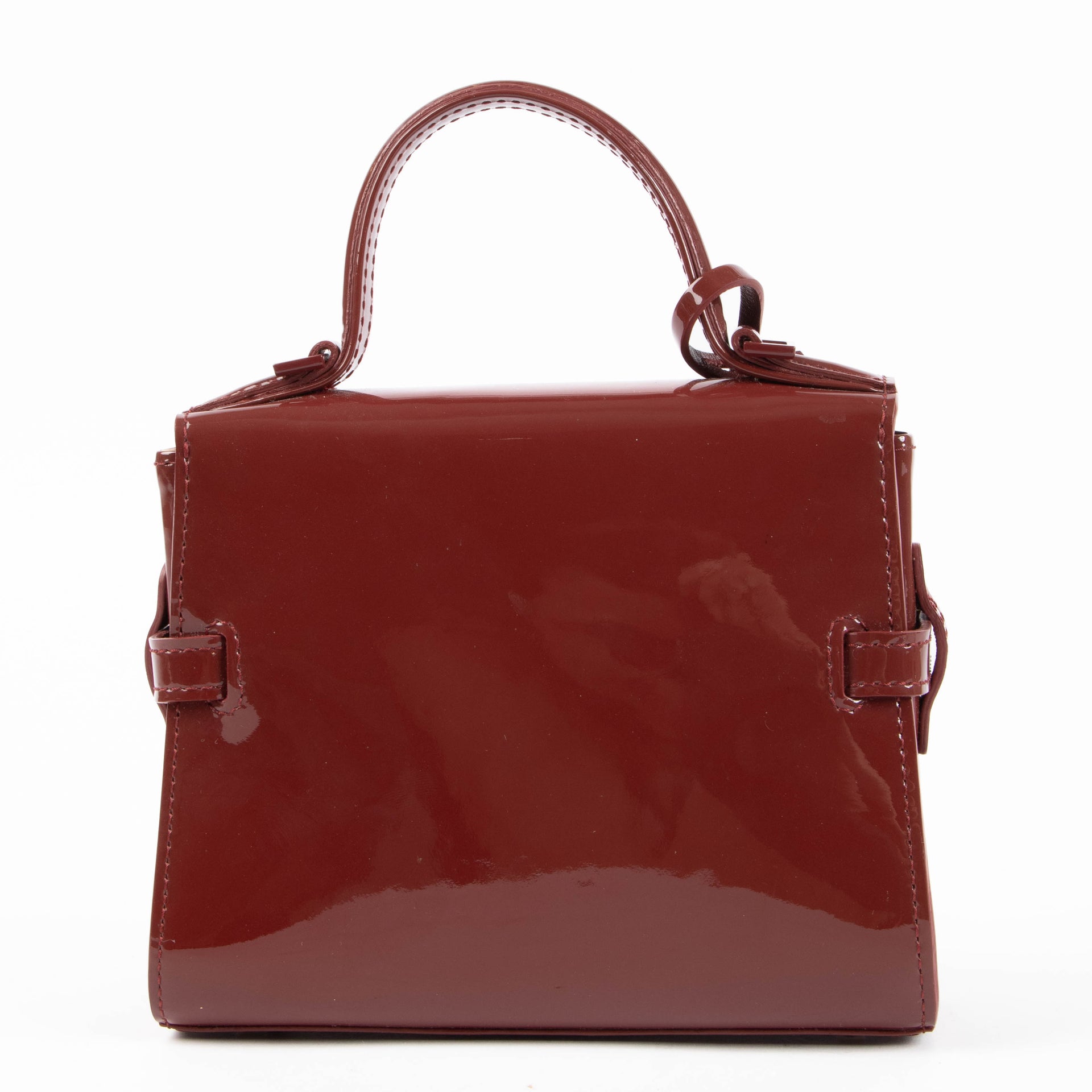 Shop the authentic Delvaux Rouge de Pourpre Vernis Tempête Micro Bag second hand on Labellov.com