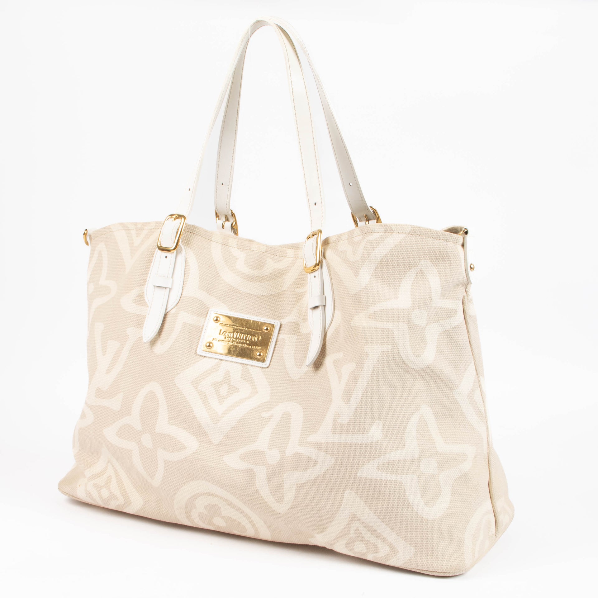 Shop this authentic Louis Vuitton Pink Canvas Tahitienne Cabas GM pre-loved on Labellov.com