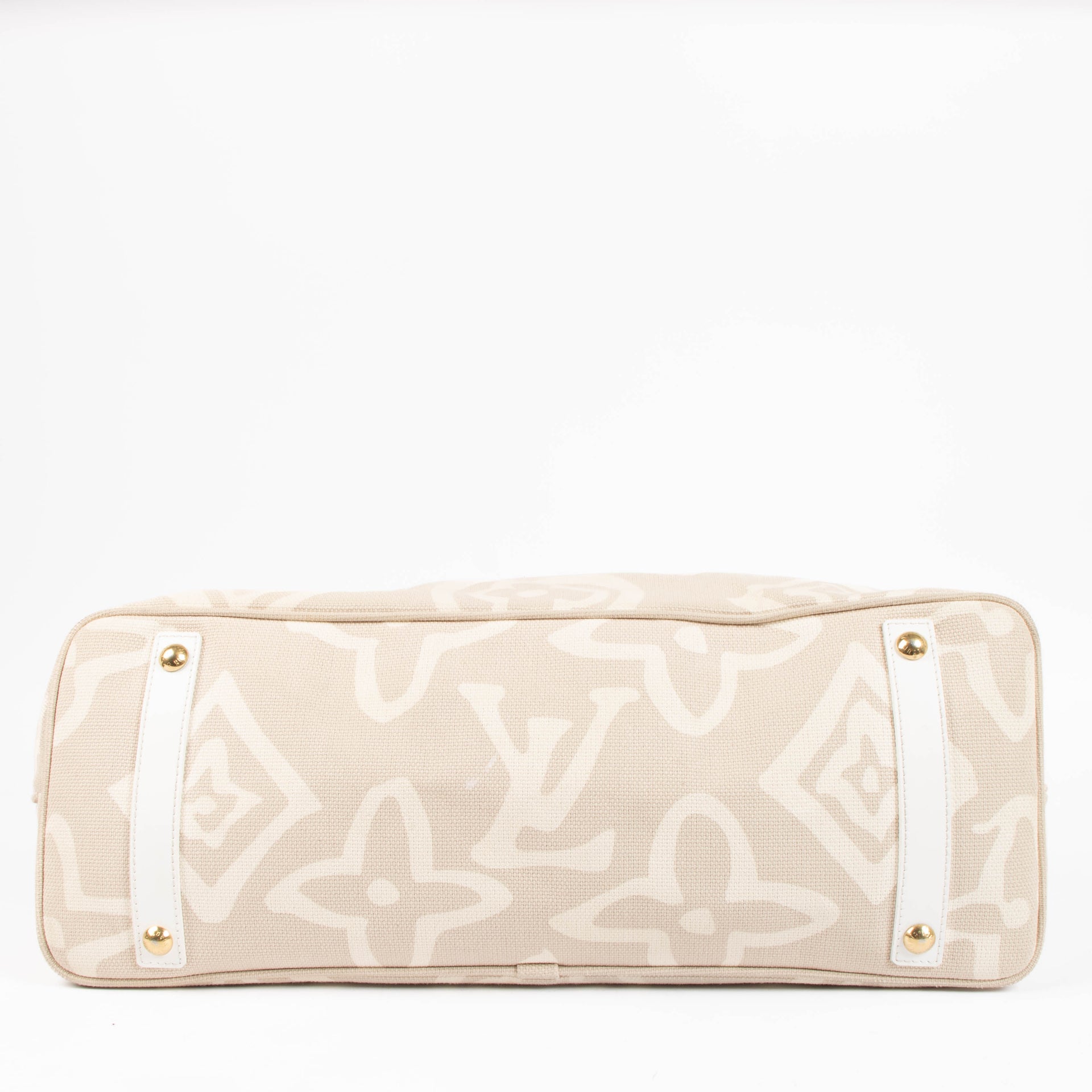 Shop this authentic Louis Vuitton Pink Canvas Tahitienne Cabas GM pre-loved on Labellov.com