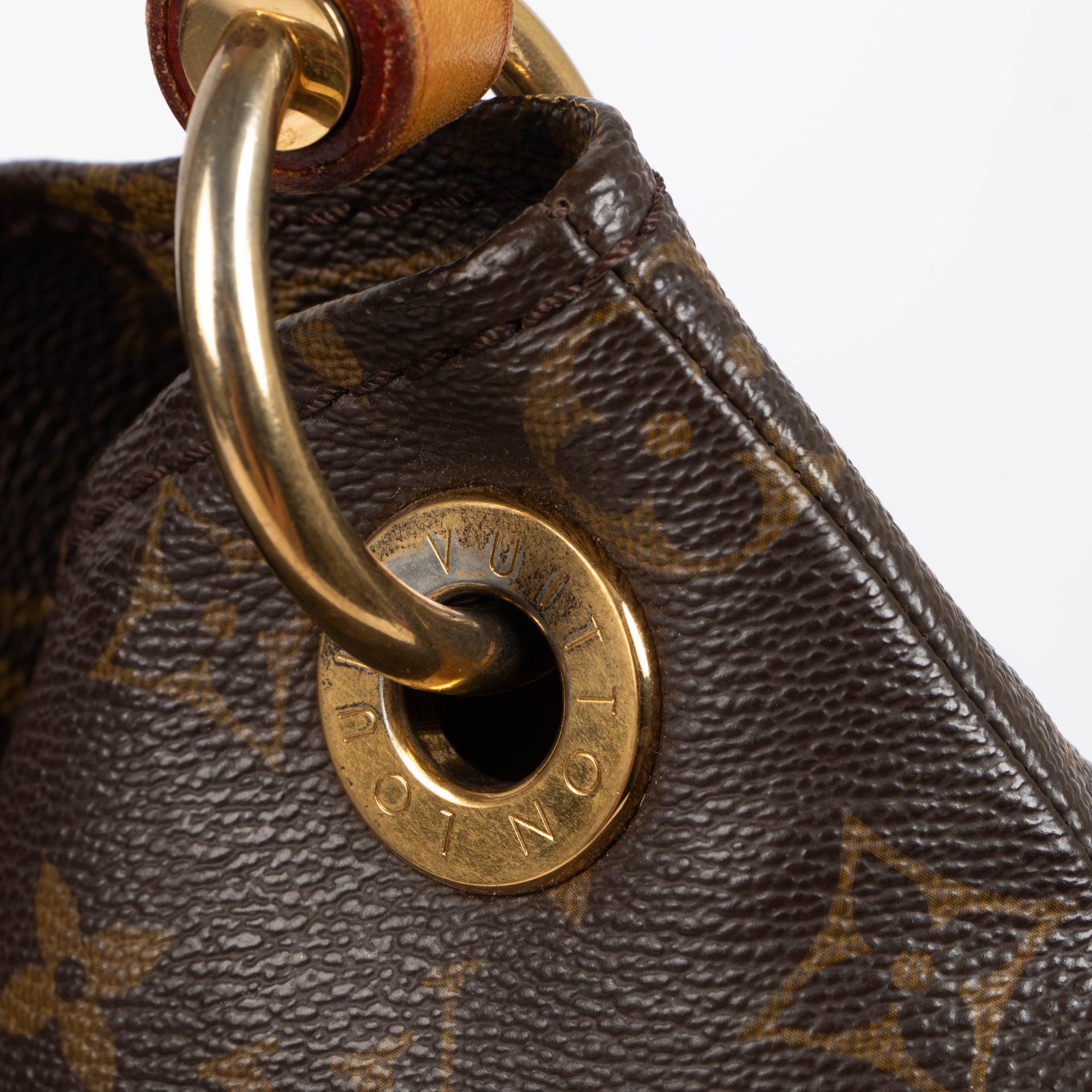 Louis Vuitton Monogram Artsy MM Bag