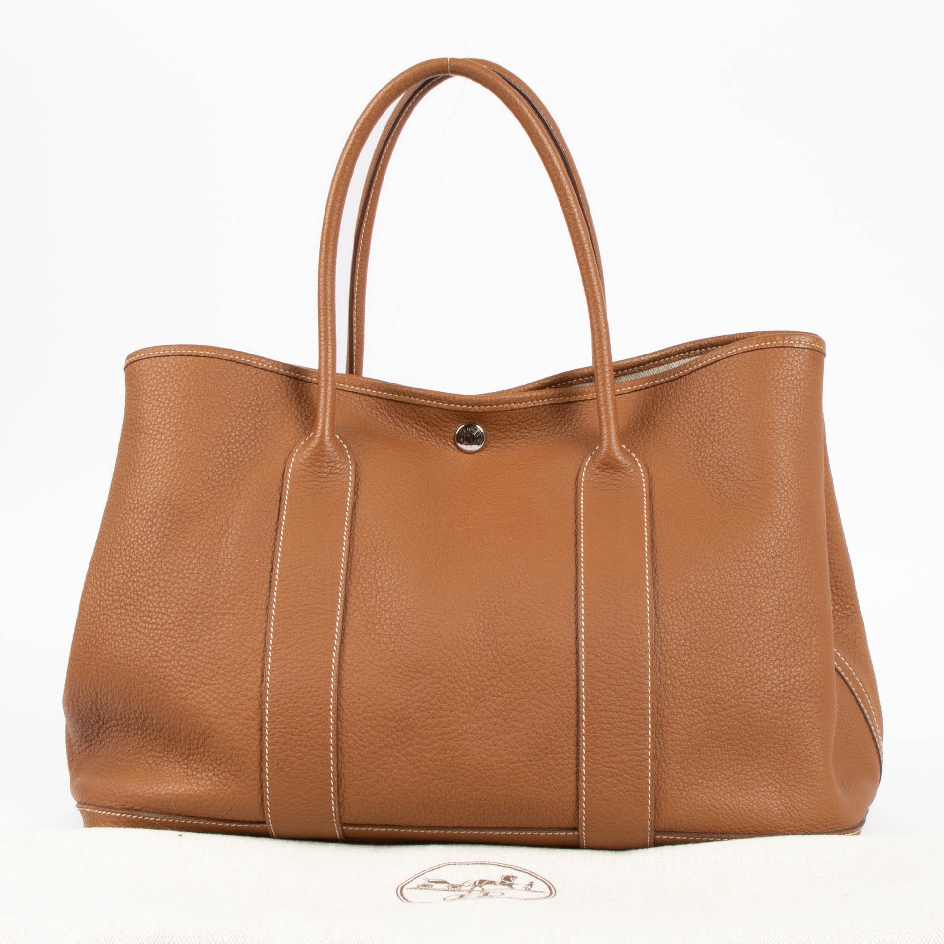 Shop the authentic Hermes Garden Party 36 Gold Negonda PHW second hand on Labellov.com