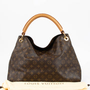 Shop this 100% authentic Louis Vuitton Monogram Artsy MM at Labellov.com