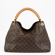 Shop this 100% authentic Louis Vuitton Monogram Artsy MM at Labellov.com