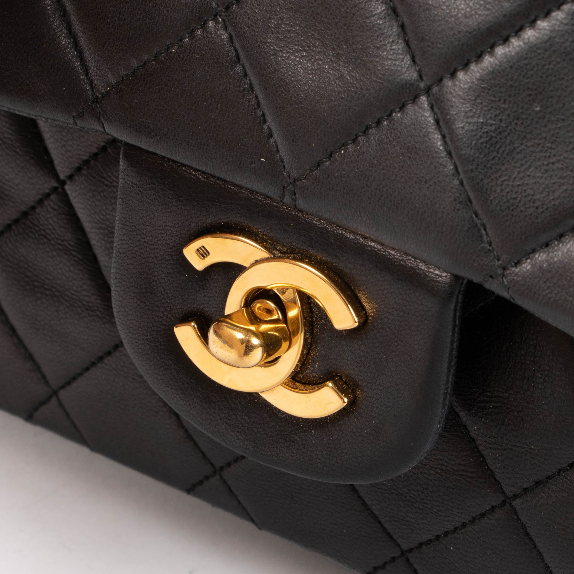 Shop Authentic Chanel Vintage Black Lambskin Medium Classic Flap 11.12 Bag on Labellov.com