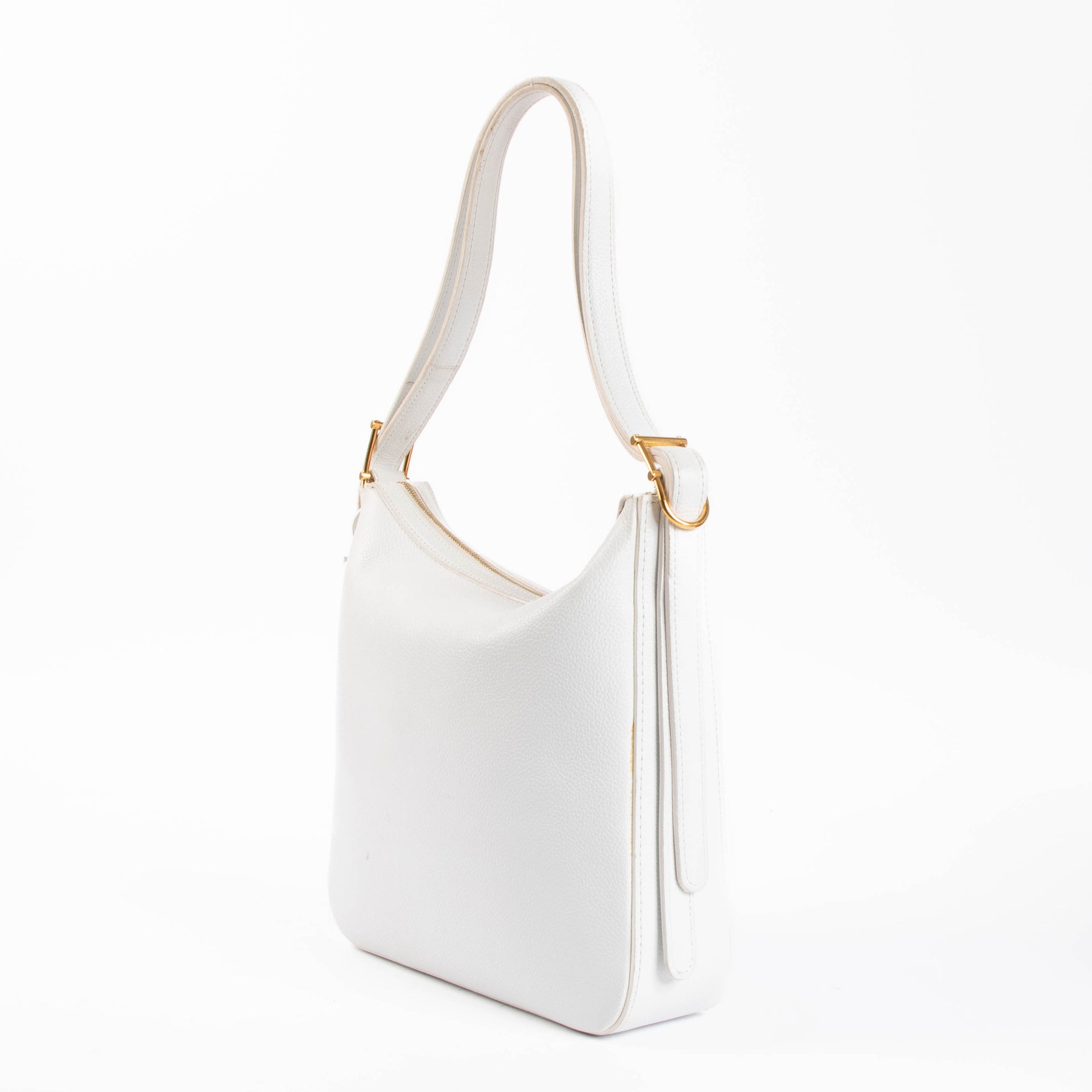 Shop the authentic Delvaux White Trotteur Mascotte Bag second hand on Labellov.com
