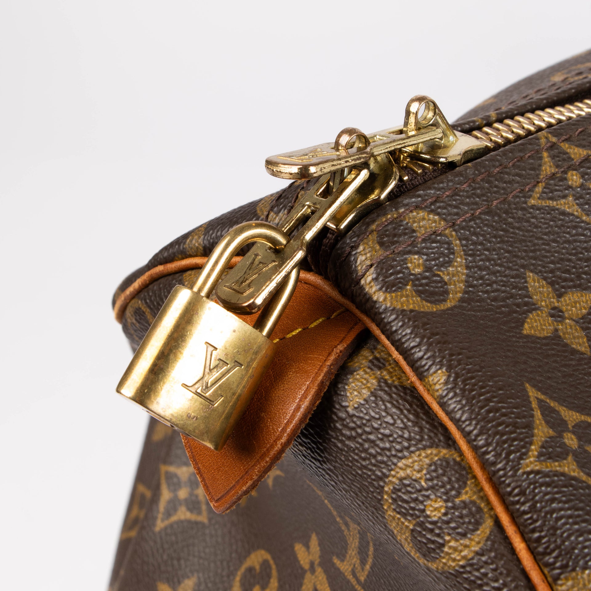 Louis Vuitton Monogram Keepall 45