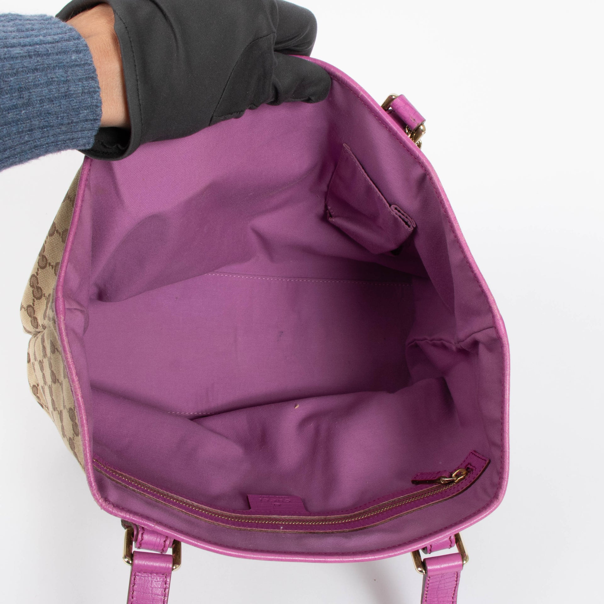 Shop the authentic Gucci Pink/GG Canvas Tote Bag second hand on Labellov.com