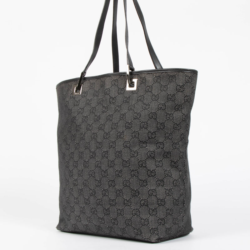 Shop this authentic gucci black monogram bucket bag pre-loved on Labellov.com