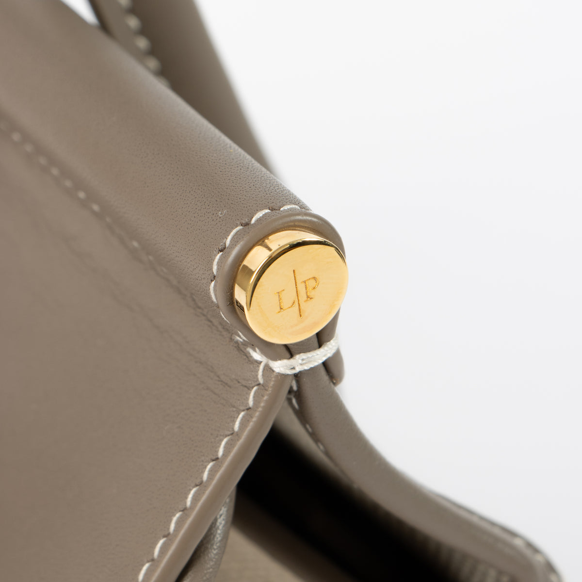 Shop this authentic Loro Piana Natural/Almond Tree Canvas Loom L25 Bag pre-loved on labellov.com