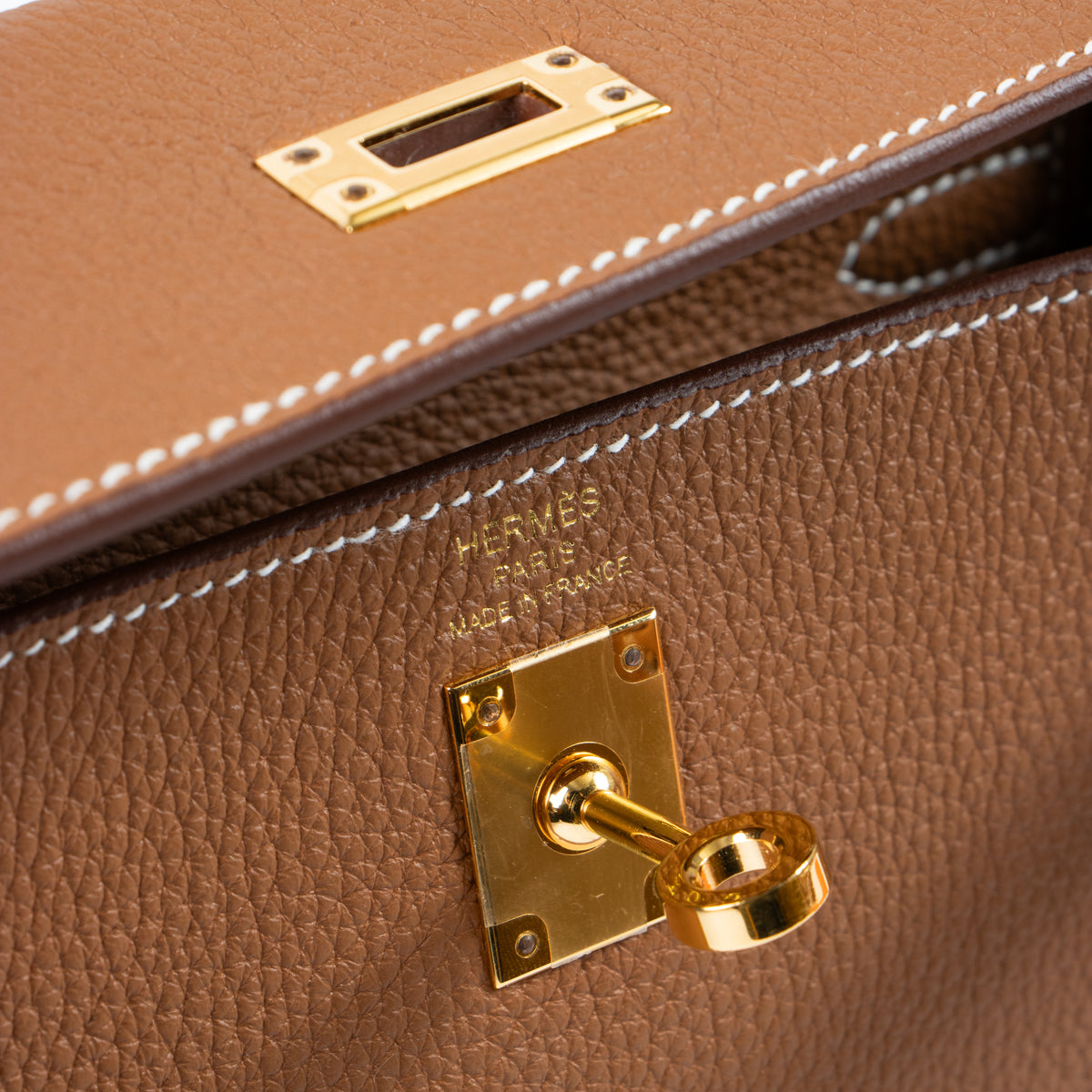 Hermès Kelly 25 Gold Togo GHW
