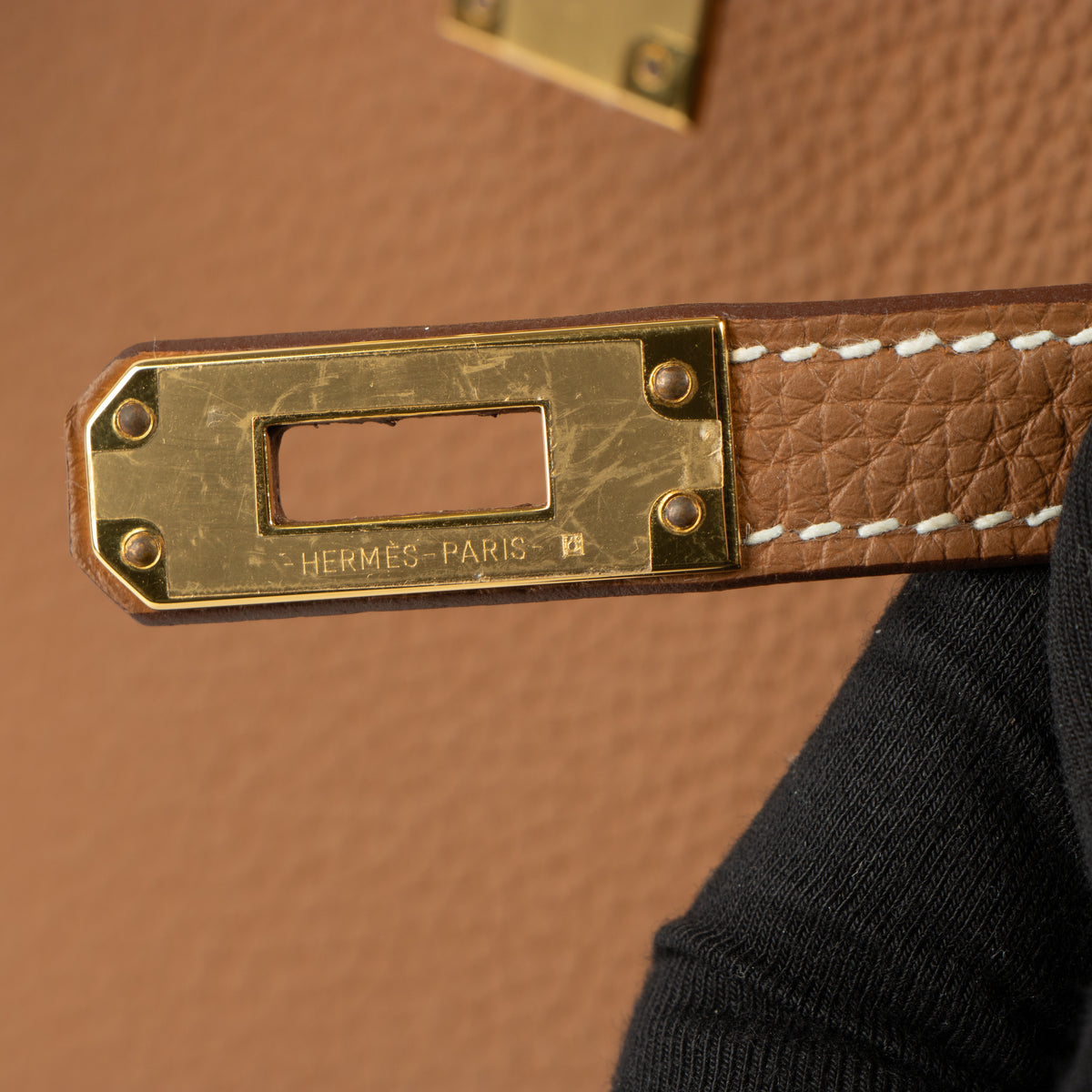 Hermès Kelly 25 Gold Togo GHW