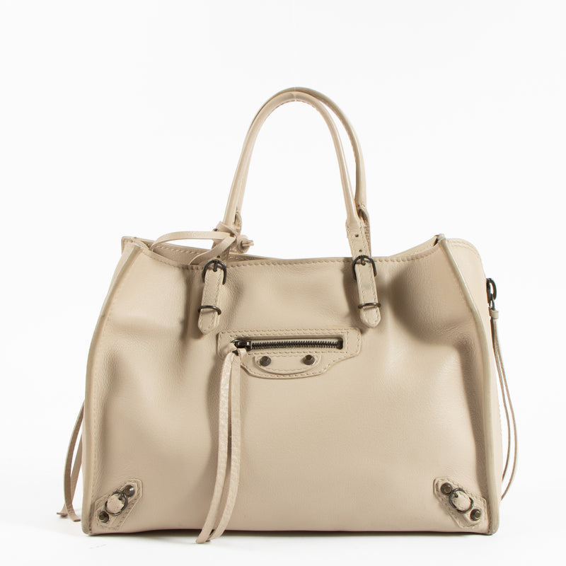 Shop the authentic Balenciaga Beige Papier A6 Bag on Labellov.com !
