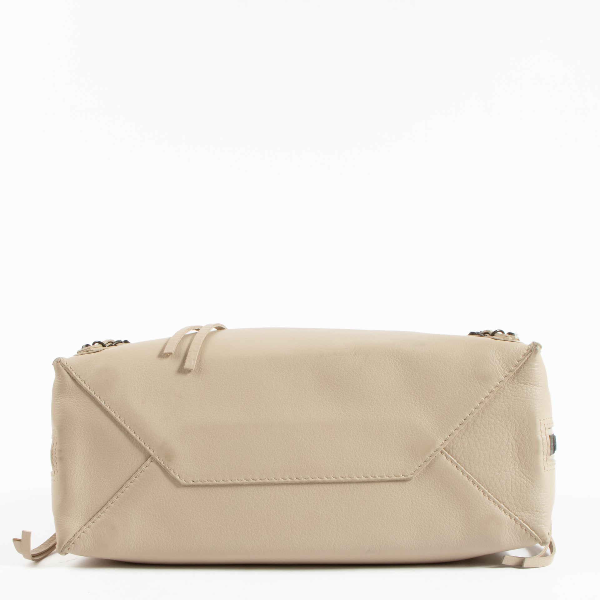 Shop the authentic Balenciaga Beige Papier A6 Bag on Labellov.com !
