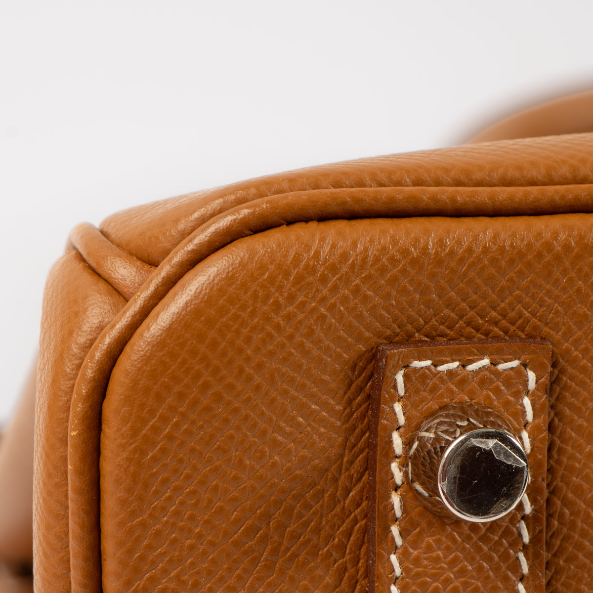 Shop this authentic Hermes Birkin 30 Gold Epsom PHW pre-loved on labellov.com